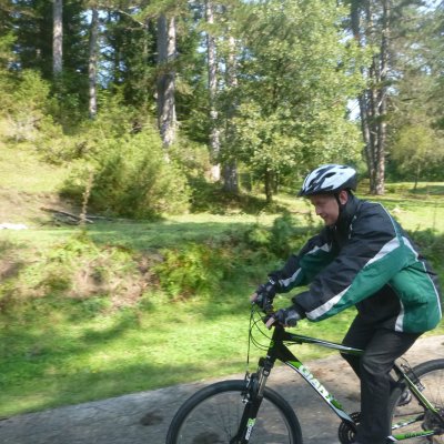 Mountain Bike & E-BIKE TOURS 