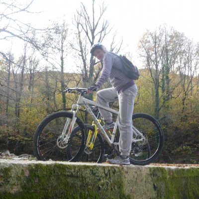 Mountain Bike & E-BIKE TOURS 